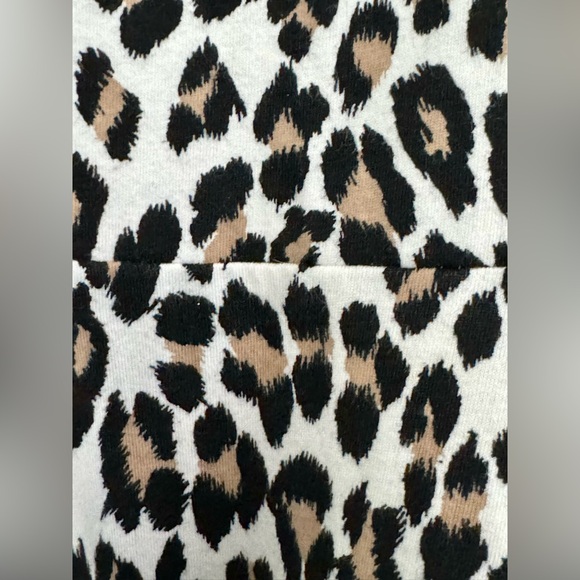 Leopard dress with shoulder straps and droopy sleeves - Picture 7 of 14